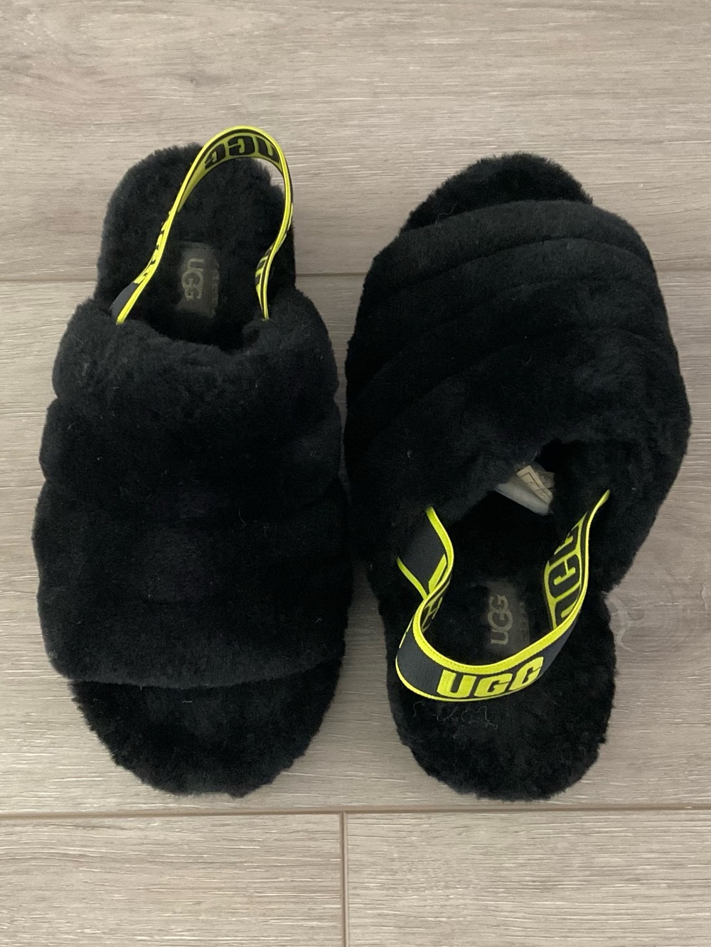 UGG Fluff Yeah Slide Sundae Black Yellow Size 7